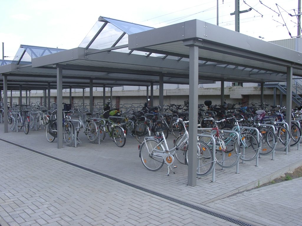 Fahrradabstellanlage am Bahnhof in Sindorf